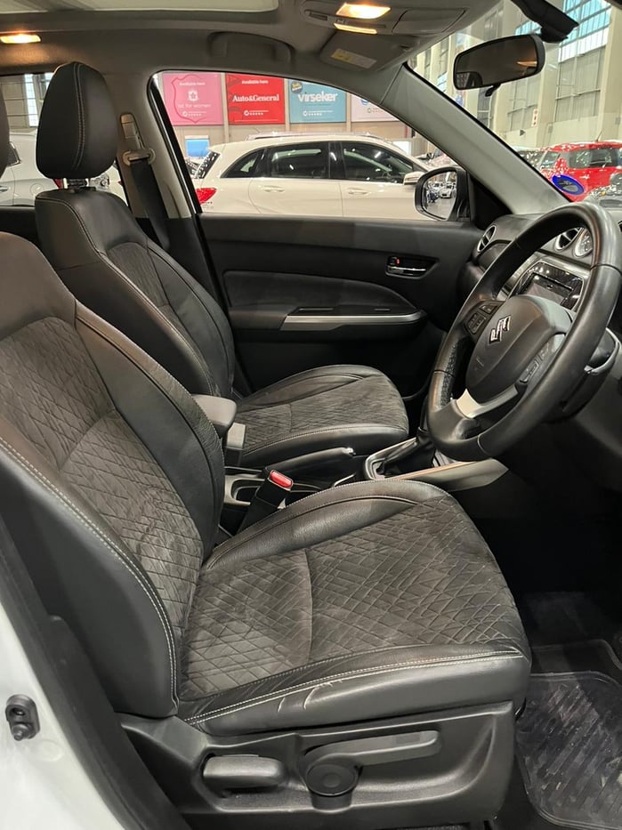 2019 Suzuki Vitara 1.6 GLX Auto Q2FyTGlzdGluZzoyODQ1Njg R269900